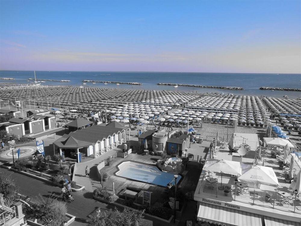 Hotel Bristol Cattolica Eksteriør bilde