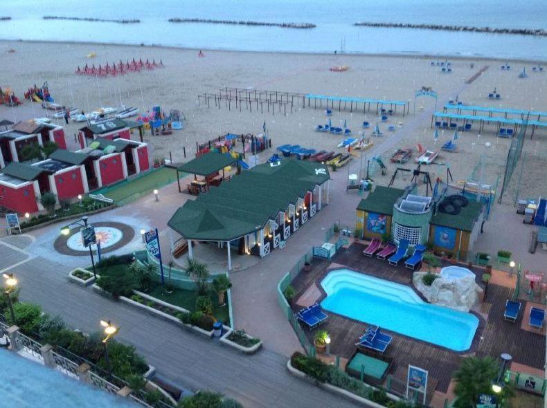 Hotel Bristol Cattolica Eksteriør bilde